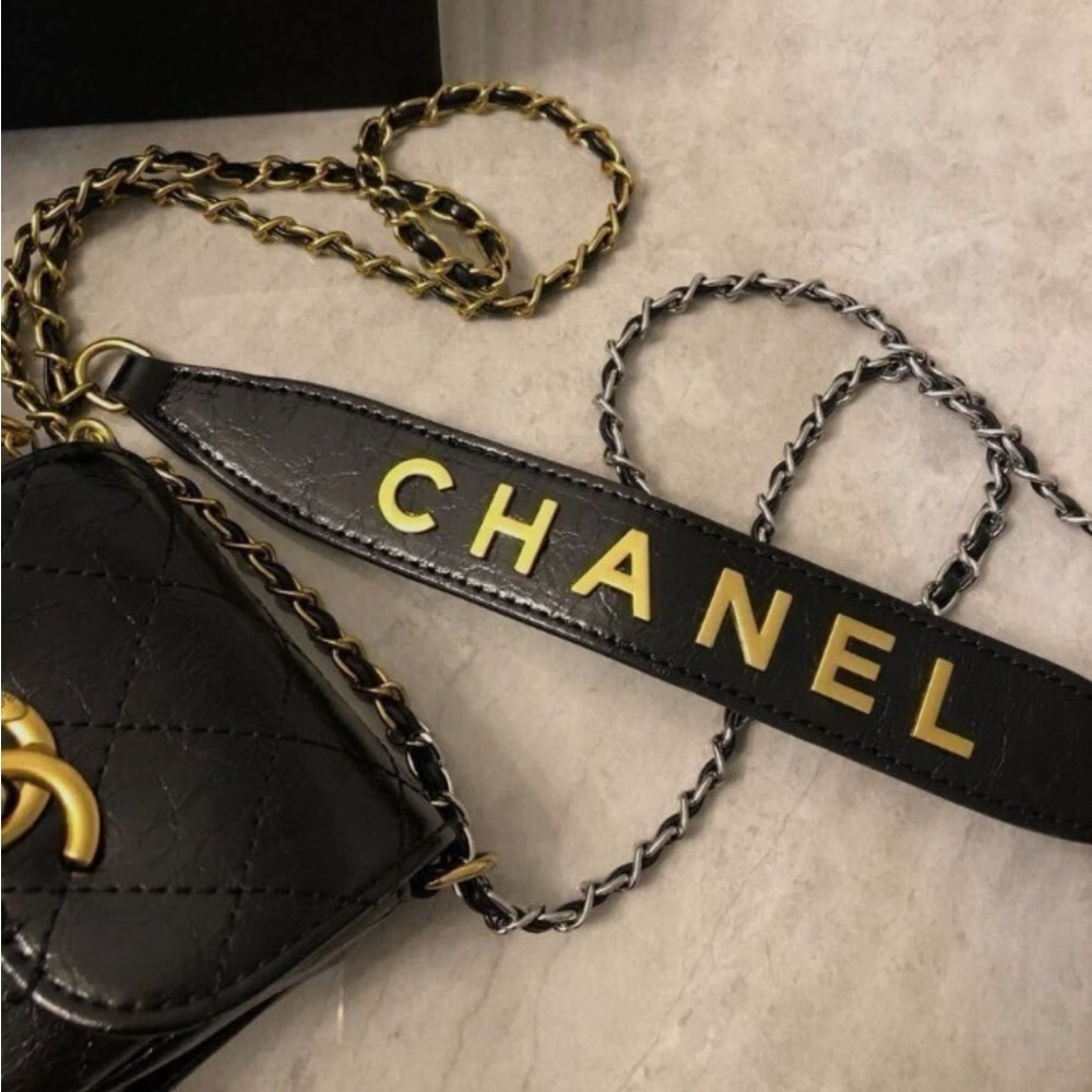 CHANEL BEAUTY Novelty Shoulder Pouch & Coin Case Pearl Phone Bag GWP - Picture 6 of 12